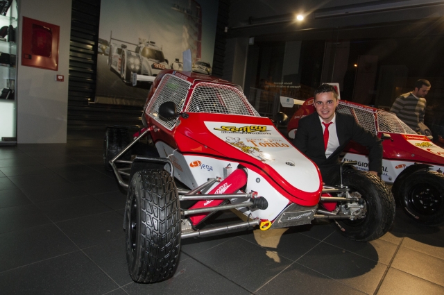 002 presentacion ares racing 035